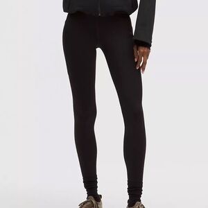 lululemon athletica Fast & Free High-Rise Thermal Tight 28” w/ Pockets! Size: 8!